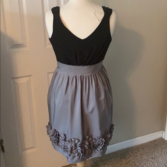 Dress size 8 - Picture 2 of 2